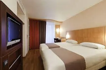 Ibis Grands Boulevards Opera 9e Hotel Paryż